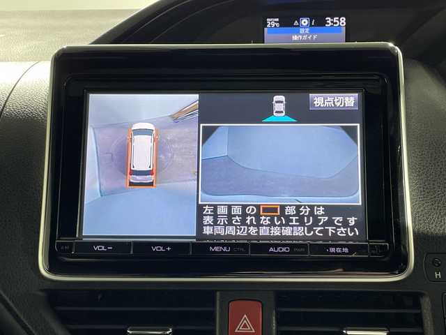 トヨタ エスクァイア Gi ブラックテーラード 神奈川県 2016(平28)年 8.4万km ホワイトパールクリスタルシャイン ツインムーンルーフ　/モデリスタエアロ　/純正9インチSDナビ　(NSZT-Y64T)　/‐フルセグTV/AM/FM/CD/DVD/Bluetooth　/バックカメラ　/トヨタセーフティセンス　/プリクラッシュセーフティ　/レーンディパーチャーアラート　/オートマチックハイビーム　/先行車発進告知　/クルーズコントロール　/前後ドラレコ　/前席シートヒーター　/フォグランプ　/社外テールランプ