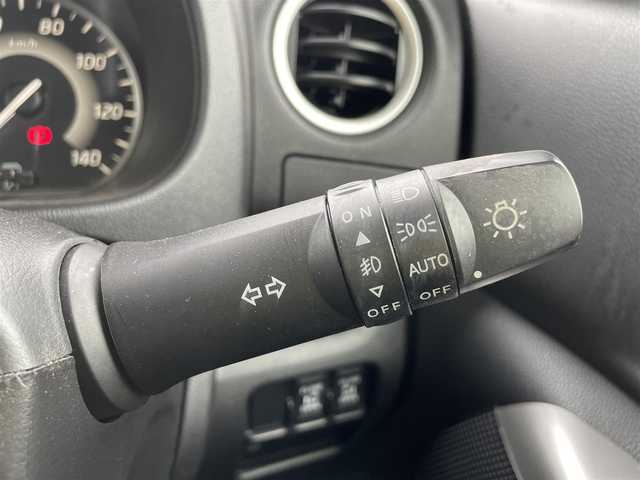 日産 デイズ ルークス ハイウェイスターターボ 石川県 2014(平26)年 6.9万km ホワイトパール 純正メモリーナビ/純正CD/DVD/フルセグTV/アラウンドビューモニター/LEDヘッドライト/ETC/インテリキー/プッシュスタート/電動ミラー/両側パワースライド/ドライブレコーダー/純正アルミホイール/オートライト/オートエアコン