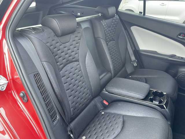 トヨタ プリウス ＰＨＶ A 茨城県 2017(平29)年 5万km センシュアルレッドマイカ JBLサウンド/純正ナビ/【フルセグTV/Bluetooth】/バックカメラ/前後ドライブレコーダー/レーダークルーズコントロール/プリクラッシュセーフティ/クリアランスソナー/前席シートヒーター/純正17インチAW/ビルトインETC2.0/純正フロアマット/スマートキー/プッシュスタート