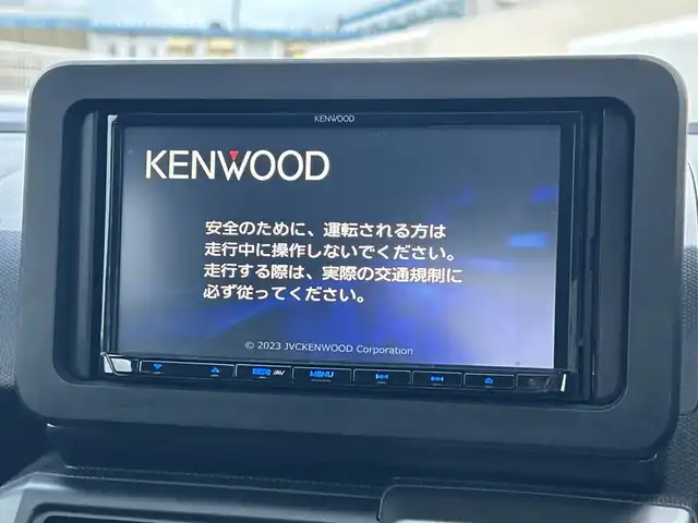 ダイハツ タフト G クロムベンチャー 千葉県 2024(令6)年 1.3万km ブラックマイカメタリック 社外ナビ（KENWOOD  MDV-D310）/(TV/BT/CD/DVD)/バックカメラ/衝突被害軽減システム/ガラスルーフ/横滑り防止装置/ETC/ドライブレコーダー/LEDヘッドライト/フォグランプ/オートライト/ウィンカーミラー/電動格納ミラー/純正15インチAW/シートヒーター/プッシュスタート/スマートキー/フロアマット/ドアバイザー