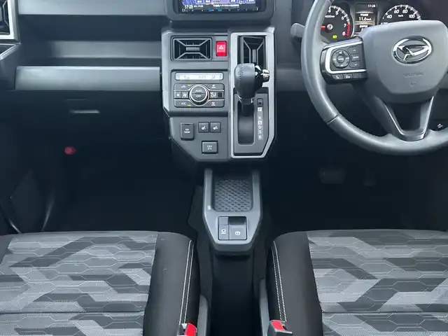 ダイハツ タフト G クロムベンチャー 千葉県 2024(令6)年 1.3万km ブラックマイカメタリック 社外ナビ（KENWOOD  MDV-D310）/(TV/BT/CD/DVD)/バックカメラ/衝突被害軽減システム/ガラスルーフ/横滑り防止装置/ETC/ドライブレコーダー/LEDヘッドライト/フォグランプ/オートライト/ウィンカーミラー/電動格納ミラー/純正15インチAW/シートヒーター/プッシュスタート/スマートキー/フロアマット/ドアバイザー