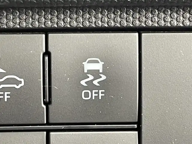 ダイハツ タフト G クロムベンチャー 群馬県 2023(令5)年 1.6万km セラミックグリーンM 社外7インチナビ/パノラマモニター/オートハイビーム/LEDヘッドライト/シートヒーター/純正15インチアルミホイール/ステアリングリモコン/電子パーキング/オートブレーキホールド/コーナーセンサー/スマートキー/禁煙車/ガラスルーフ/プッシュスタート/アイドリングストップ/スペアキー/純正フロアマット/フルセグテレビ