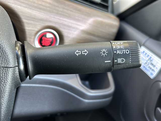 ホンダ フリード B ホンダセンシング 静岡県 2020(令2)年 5.4万km ルナシルバーM ナビ機能/CD/DVD/ラジオ/Bluetooth/ipod/SD/USB/主要装備/・レーダークルーズコントロール　/・ドライブレコーダー　/・スマートキー　/・レーンキープ　/・ＥＴＣ　/・アイドリングストップ　/・両側パワースライドドア　/・スペアキー　/・オートライト　/・衝突軽減システム　/・プッシュスタート/・純正アルミキャップ/・ホンダセンシング/・保証書/・取扱説明書