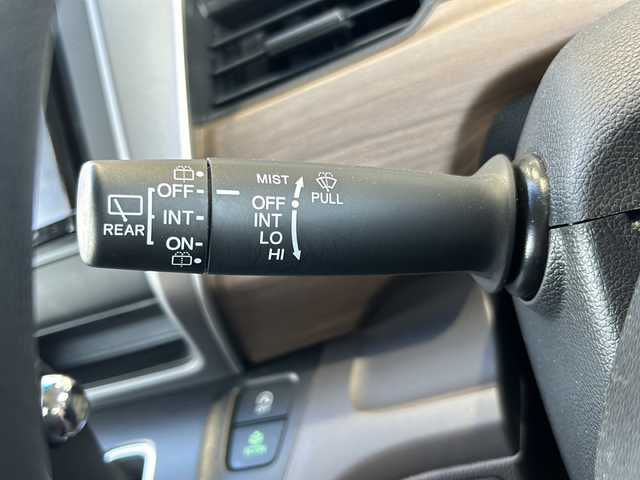 ホンダ フリード B ホンダセンシング 静岡県 2020(令2)年 5.4万km ルナシルバーM ナビ機能/CD/DVD/ラジオ/Bluetooth/ipod/SD/USB/主要装備/・レーダークルーズコントロール　/・ドライブレコーダー　/・スマートキー　/・レーンキープ　/・ＥＴＣ　/・アイドリングストップ　/・両側パワースライドドア　/・スペアキー　/・オートライト　/・衝突軽減システム　/・プッシュスタート/・純正アルミキャップ/・ホンダセンシング/・保証書/・取扱説明書