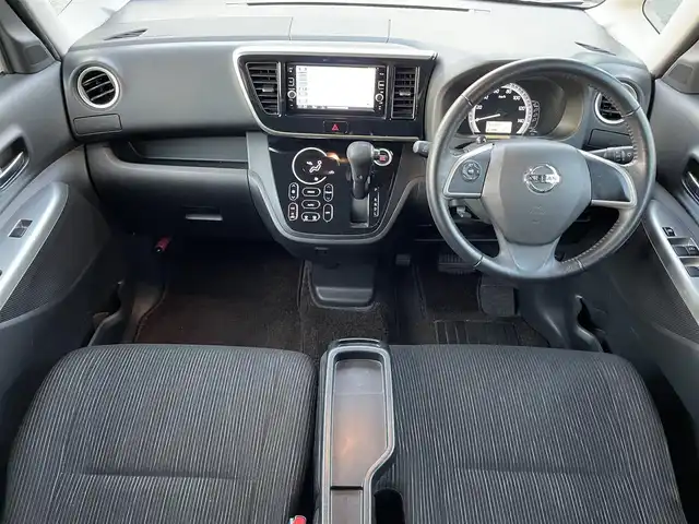 日産 デイズ ルークス X Vセレクション 島根県 2016(平28)年 6.4万km ブラック 登録時走行距離63753km/純正SDナビ/フルセグテレビ/アラウンドビューモニター/衝突軽減ブレーキ/両側パワースライドドア/プッシュスタート/アイドリングストップ/ステアリングスイッチ/純正14インチAW/社外AW冬タイヤ4本積載