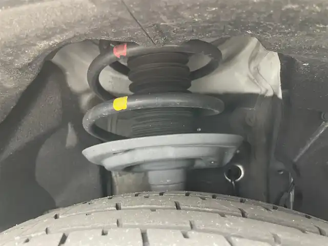 トヨタ ハリアー Z レザーパッケージ 岡山県 2020(令2)年 2.8万km ホワイトパールクリスタルシャイン 純正12インチディスプレイオーディオナビ/地デジ/Bluetooth/USB/パノラミックビューモニター/デジタルインナーミラー/ブラインドスポットモニター/ヘッドアップディスプレイ/JBLプレミアムサウンド/シートヒーター /ベンチレーション/ビルトインETC2.0/セーフティセンス /レーダークルーズコントロール/LEDヘッドライト/ステアリングヒーター/プッシュスタート /スマートキー