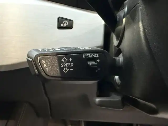 アウディ アウディ Ａ４ アバント 40TDIクワトロ Sライン 香川県 2022(令4)年 4.2万km 白 ワンオーナー/S line plusパッケージ/コンフォートパッケージ/メーカーナビ/フルセグ/全方位カメラ/Ｓライン18インチアルミ/ハーフレザーシート/全席シートヒーター/レーダークルーズコントロール/レーンキープアシスト/LEDヘッドライト/コーナーセンサー/ルーフレール/スマートキー