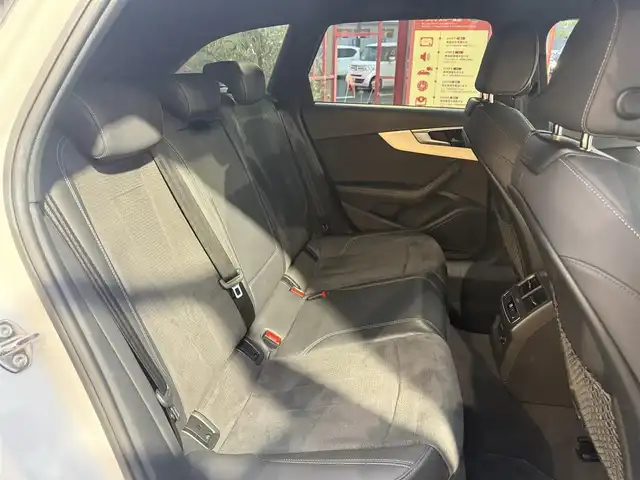 アウディ アウディ Ａ４ アバント 40TDIクワトロ Sライン 香川県 2022(令4)年 4.2万km 白 ワンオーナー/S line plusパッケージ/コンフォートパッケージ/メーカーナビ/フルセグ/全方位カメラ/Ｓライン18インチアルミ/ハーフレザーシート/全席シートヒーター/レーダークルーズコントロール/レーンキープアシスト/LEDヘッドライト/コーナーセンサー/ルーフレール/スマートキー