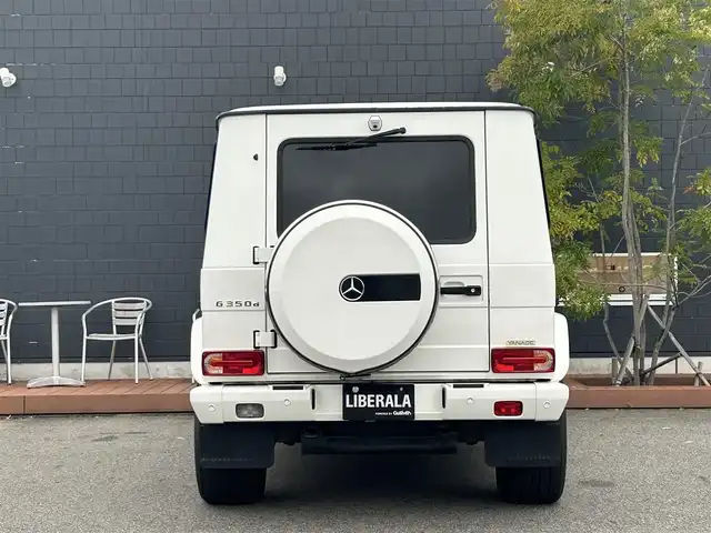 メルセデス・ベンツ ゲレンデヴァーゲン Ｇ３５０ｄ AMGライン 滋賀県 2018(平30)年 3.5万km ポーラホワイト G63仕様/・G63アルミ/・G63グリル/ラグジュアリーpkg/・サンルーフ/・黒本革シート/harman/kardonサラウンド/全席シートヒーター/ディストロニック＋/ブラインドスポット/メモリー付パワーシート（D/N）/オートライト/パドルシフト/パークトロニック（F/R）/左サイド・バックカメラ/ETC/ＣＯＤＥ ＰＨＡＮＴＯＭ サラウンド/保証書・取説（有）