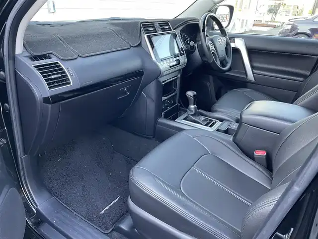 トヨタ ランドクルーザー プラド TX 富山県 2021(令3)年 4.9万km ブラック ４WD/ワンオーナー/サンルーフ/モデリスタエアロ/社外8インチナビ/フルセグＴＶ/Bluetooth/DVD再生/バックカメラ/レーダークルーズコントロール/レーンキープアシスト/オートマチックハイビーム/革調シートカバー/ステアリングスイッチ/コーナーセンサー/LEDオートライト/ＬＥＤフォグライト