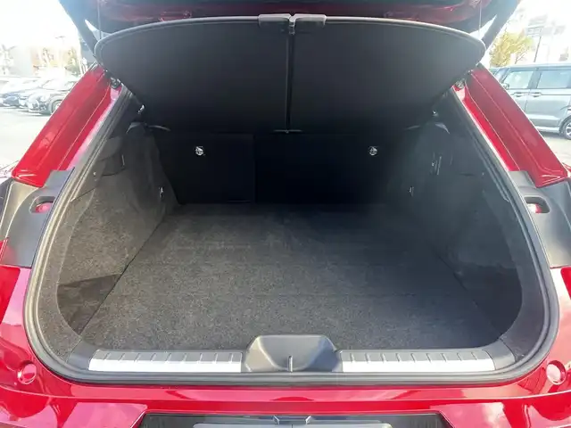 トヨタ クラウン スポーツ Z 愛媛県 2023(令5)年 1万km 赤 メーカーオプション純正ナビ/BT/AM・FM/フルセグTV/ビルトインETC2.0/デジタルインナーミラー/追従型クルーズコントロール/レーンキープアシスト/ブラインドスポットモニター/衝突軽減システム/置くだけ充電/ヘッドライトウォッシャー/電動リアゲート/D+N席パワーシート・シートヒーター・シートクーラー/シートメモリー/本革巻きステアリング/純正アルミホイール/純正フロアマット/フルタイム4WD