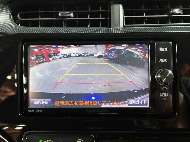 トヨタ アクア S スタイルブラック 静岡県 2018(平30)年 8.8万km ダークブルーマイカ 純正SDナビ/・CD/・DVD/・フルセグＴＶ/・Bluetooth/・AM/・FM/主要装備/・衝突軽減/・レーンキープ/・クルコン/・コーナーセンサー前後/・バックカメラ/・ビルトインＥＴＣ/・ステリモ/・LEDヘッドライト/・オートライト/・オートハイビーム/・フォグランプ/・純正フロアマット/・純正アルミホイール/・スマートキー/・プッシュスタート