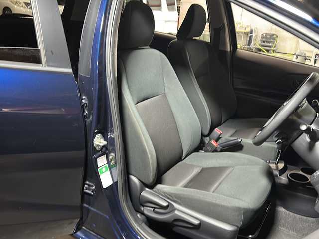 トヨタ アクア S スタイルブラック 静岡県 2018(平30)年 8.8万km ダークブルーマイカ 純正SDナビ/・CD/・DVD/・フルセグＴＶ/・Bluetooth/・AM/・FM/主要装備/・衝突軽減/・レーンキープ/・クルコン/・コーナーセンサー前後/・バックカメラ/・ビルトインＥＴＣ/・ステリモ/・LEDヘッドライト/・オートライト/・オートハイビーム/・フォグランプ/・純正フロアマット/・純正アルミホイール/・スマートキー/・プッシュスタート