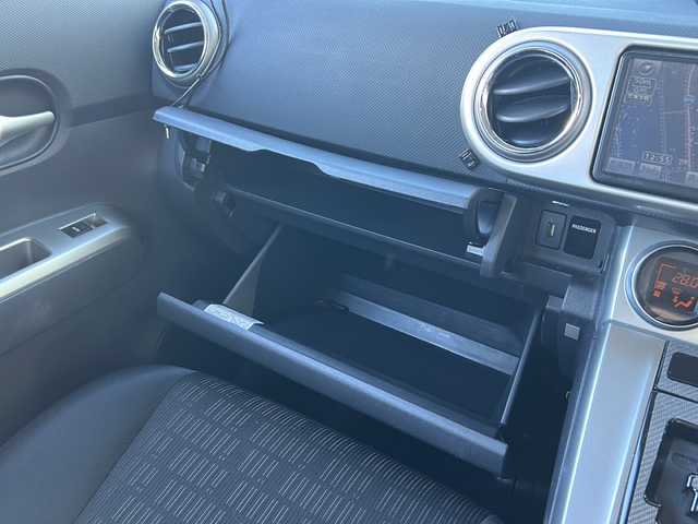 トヨタ カローラ ルミオン 1．5G 千葉県 2010(平22)年 9.4万km レッドM 純正HDDナビ/ワンセグTV/DVD/CD/Bluetooth/バックカメラ/ETC/キーレス/ドアバイザー/フロアマット/スペアキー/取扱説明書/保証書