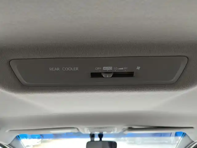 トヨタ エスクァイア ハイブリッド Xi 栃木県 2014(平26)年 12.9万km ホワイトパールクリスタルシャイン (株)IDOMが運営する【じしゃロン宇都宮店】の自社ローン対象車両になります。こちらは現金ご利用時の価格です。自社ローンご希望の方は別途その旨お申付け下さい。/純正ナビ/バックカメラ/フルセグ/Ｂｌｕｅｔｏｏｔｈ/ビルトインＥＴＣ/片側パワースライドドア/シートヒーター/スマートキー/ＬＥＤヘッドライト/オートライト/アイドリングストップ