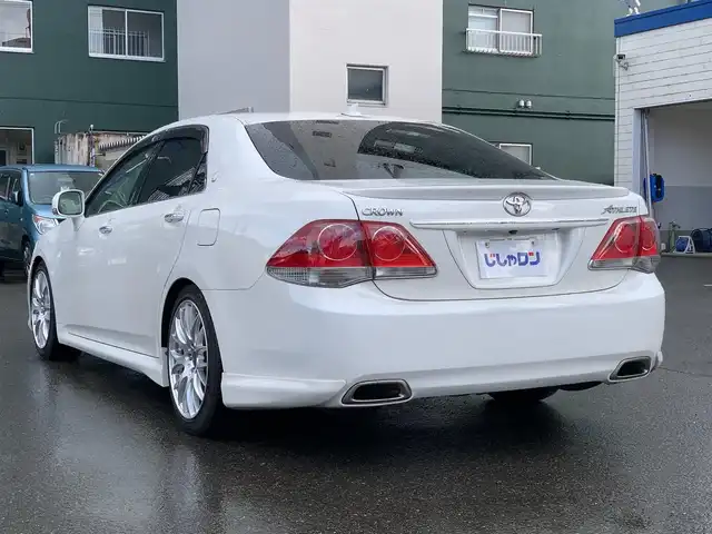 トヨタ クラウン アスリート プレミアムエディション 福井県 2012(平24)年 11.9万km ホワイトパールクリスタルシャイン (株)IDOMが運営する【じしゃロン福井店】の自社ローン対象車両になります。こちらは現金ご利用時の価格です。自社ローンご希望の方は別途その旨お申付け下さい。/純正ナビ（CD・DVD・BT接続可）/フルセグテレビ/バックカメラ/ビルトインETC/パワーシート（D席・N席）/シートヒーター（D席・N席）/エアシート（D席・N席）/クルーズコントロール/TEIN車高調