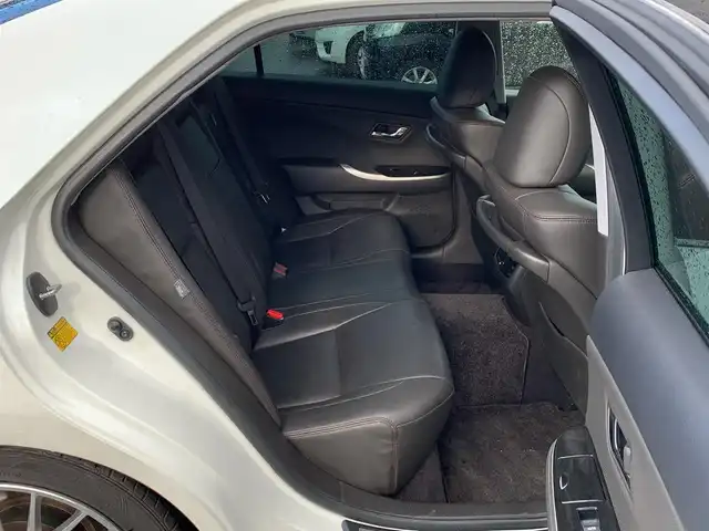 トヨタ クラウン アスリート プレミアムエディション 福井県 2012(平24)年 11.9万km ホワイトパールクリスタルシャイン (株)IDOMが運営する【じしゃロン福井店】の自社ローン対象車両になります。こちらは現金ご利用時の価格です。自社ローンご希望の方は別途その旨お申付け下さい。/純正ナビ（CD・DVD・BT接続可）/フルセグテレビ/バックカメラ/ビルトインETC/パワーシート（D席・N席）/シートヒーター（D席・N席）/エアシート（D席・N席）/クルーズコントロール/TEIN車高調