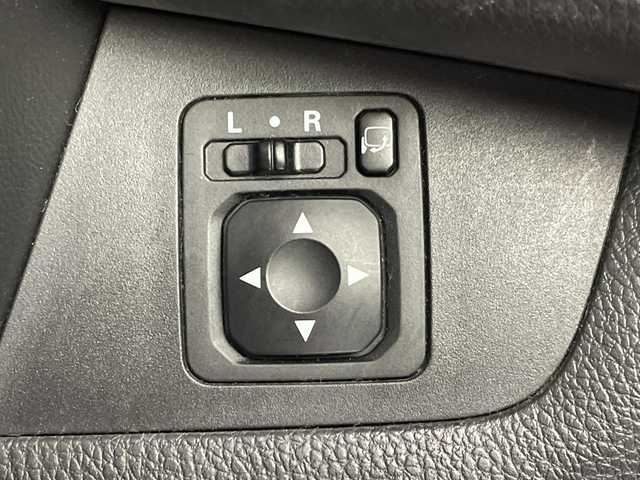 日産 デイズ ルークス X Vセレクション 群馬県 2019(平31)年 7.2万km ホワイトソリッド/プレミアムオリーブM 禁煙車　純正７インチナビ　全方位カメラ　両側パワースライドドア　衝突軽減システム　ＥＴＣ　アイドリングストップ　横滑り防止装置　盗難防止装置　ヘッドライトレベライザー　スマートキー　プッシュスタート