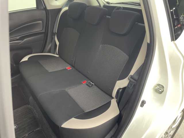 日産 ノート e－パワー X 愛知県 2020(令2)年 4万km ブリリアントホワイトパール /禁煙車//純正オーディオ//AM・FM・CD・AUX//ETC//スーパーUV&IRカットガラス//インテリジェントエマージェンシーブレーキ//レーンディパーチャーウォーニング//踏み間違い防止アシスト//前後パーキングセンサー//ハイビームアシスト//オートライト//純正15インチアルミホイール//純正フロアマット//ステアリングスイッチ//イモビライザー