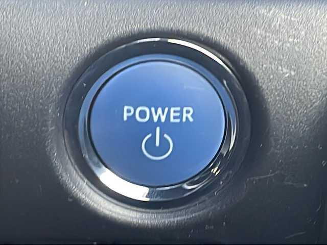 トヨタ ヴォクシー ハイブリッド ZS 煌Ⅱ 大阪府 2019(平31)年 6.4万km イナズマスパーキングブラックガラスフレーク ワンオーナー/ALPINE製11インチナビ（EX11Z）/BT/CD/DVD/フルセグ/全方位カメラ/ALPINE製フリップダウンモニター/両側パワースライドドア/前後ドライブレコーダー/ビルトインETC/クルーズコントロール/衝突軽減ブレーキ/LEDヘッドライト/オートライト/純正16インチAW/純正フロアマット/スマートキープッシュスタート/スペアキー/保証書/取扱説明書