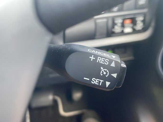 トヨタ ヴォクシー ハイブリッド ZS 煌Ⅱ 大阪府 2019(平31)年 6.4万km イナズマスパーキングブラックガラスフレーク ワンオーナー/ALPINE製11インチナビ（EX11Z）/BT/CD/DVD/フルセグ/全方位カメラ/ALPINE製フリップダウンモニター/両側パワースライドドア/前後ドライブレコーダー/ビルトインETC/クルーズコントロール/衝突軽減ブレーキ/LEDヘッドライト/オートライト/純正16インチAW/純正フロアマット/スマートキープッシュスタート/スペアキー/保証書/取扱説明書