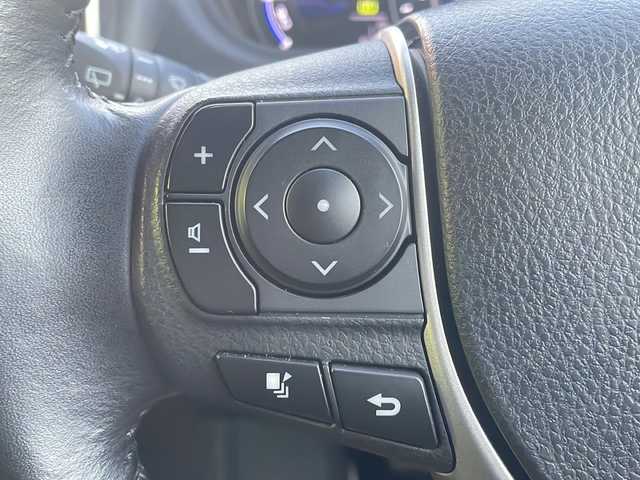 トヨタ ヴォクシー ハイブリッド ZS 煌Ⅱ 大阪府 2019(平31)年 6.4万km イナズマスパーキングブラックガラスフレーク ワンオーナー/ALPINE製11インチナビ（EX11Z）/BT/CD/DVD/フルセグ/全方位カメラ/ALPINE製フリップダウンモニター/両側パワースライドドア/前後ドライブレコーダー/ビルトインETC/クルーズコントロール/衝突軽減ブレーキ/LEDヘッドライト/オートライト/純正16インチAW/純正フロアマット/スマートキープッシュスタート/スペアキー/保証書/取扱説明書