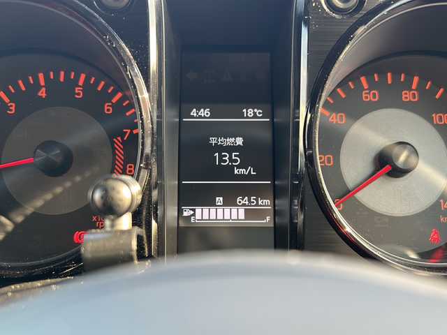 スズキ ジムニー XC 岐阜県 2022(令4)年 1.3万km シルキーシルバーメタリック ５MT/ワンオーナー/シートヒーター/社外ナビ/KENWOOD/地デジテレビ/FM/AM/BTオーディオ/DISK/バックカメラ/デュアルセンサーブレーキサポート/レーンキープアシスト/クルーズコントロール/ヒルディセントコントロール/横滑り防止機能/革巻きステアリング/ステアリングスイッチ/社外デジタルインナーミラー/LEDヘッドライト/フォグライト/ウインカーミラー/ヘッドライトウォッシャー/純正フロアマット車載