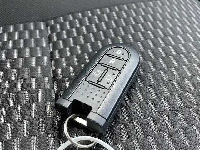 トヨタ ピクシスメガ L レジャーエディション SAⅢ 佐賀県 2021(令3)年 6.7万km ブラックマイカメタリック ワンオーナー /SDナビ/・フルセグTV/DVD/CD/Bluetooth/SD/バックカメラ/両側パワースライドドア/ドライブレコーダー/プッシュスタート/スマートキー/純正フロアマット/純正ドアバイザー/新車保証書/取扱説明書/スマートアシストIII/・レーンキープアシスト/・オートマチックハイビーム