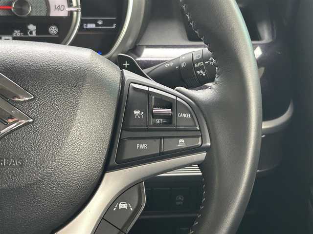 スズキ スペーシア カスタム HYBRID XS ターボ 愛知県 2022(令4)年 0.9万km ピュアホワイトP ターボ/バックカメラ　/両側パワースライド/ビルドインETC/ＨＵＤ/追従クルーズコントロール/前後社外ドライブレコーダー/後方コーナーセンサー/社外８インチナビ/SD/Bluetooth/DVD/フルセグTV/ローダウン/ベンチシート/シートヒーターD席/純正フロアマット/社外アルミホイール/カーテンエアバック/ABS/横滑り防止装置/レーンキープアシスト/衝突被害軽減システム/盗難防止装置/スマートキー/スペアキー/保証書/取扱説明書