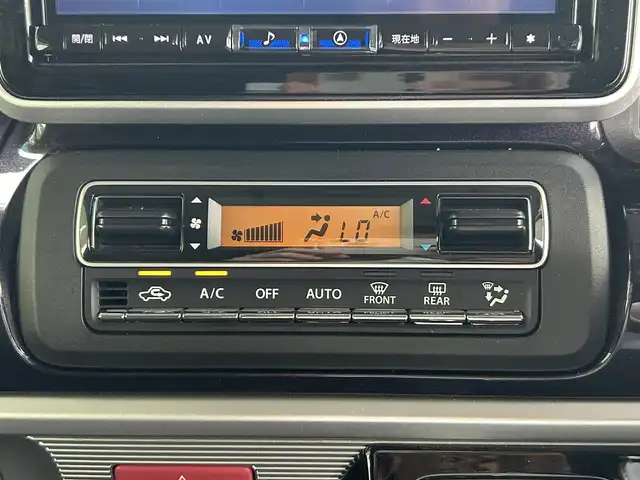 スズキ スペーシア カスタム HYBRID XS ターボ 愛知県 2022(令4)年 0.9万km ピュアホワイトP ターボ/バックカメラ　/両側パワースライド/ビルドインETC/ＨＵＤ/追従クルーズコントロール/前後社外ドライブレコーダー/後方コーナーセンサー/社外８インチナビ/SD/Bluetooth/DVD/フルセグTV/ローダウン/ベンチシート/シートヒーターD席/純正フロアマット/社外アルミホイール/カーテンエアバック/ABS/横滑り防止装置/レーンキープアシスト/衝突被害軽減システム/盗難防止装置/スマートキー/スペアキー/保証書/取扱説明書