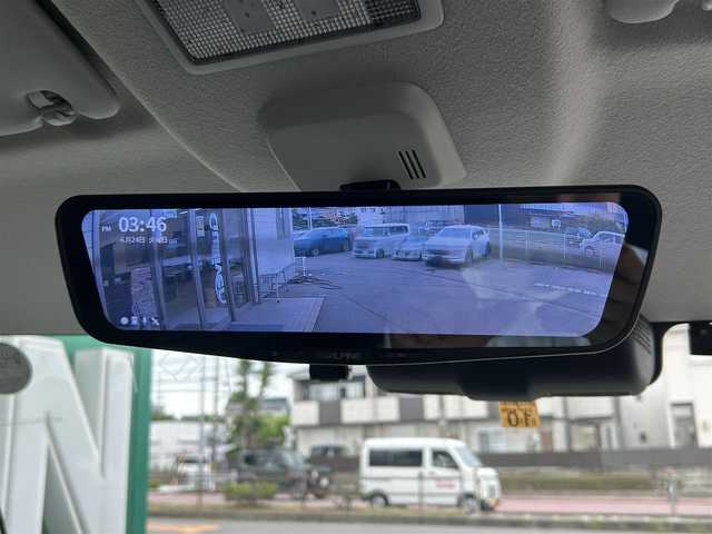 スズキ スペーシア カスタム HYBRID XS ターボ 愛知県 2022(令4)年 0.9万km ピュアホワイトP ターボ/バックカメラ　/両側パワースライド/ビルドインETC/ＨＵＤ/追従クルーズコントロール/前後社外ドライブレコーダー/後方コーナーセンサー/社外８インチナビ/SD/Bluetooth/DVD/フルセグTV/ローダウン/ベンチシート/シートヒーターD席/純正フロアマット/社外アルミホイール/カーテンエアバック/ABS/横滑り防止装置/レーンキープアシスト/衝突被害軽減システム/盗難防止装置/スマートキー/スペアキー/保証書/取扱説明書