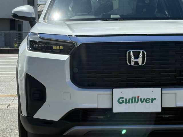 ホンダ ＷＲ－Ｖ X 三重県 2025(令7)年 0.1万km未満 プラチナホワイトパール ♪♪登録済未使用車♪♪/ホンダセンシング/　・衝突軽減ブレーキ(CMBS)/　・踏み間違い衝突軽減システム/　・路外逸脱抑制機能/　・歩行者事故低減ステアリング/　・先行車発進お知らせ/　・標識認識機能/　・オートハイビーム/　・パーキングセンサーシステム/　・アダプティブクルーズコントロール/　・車線維持支援システム/スマートキーx2/プッシュスタート/パドルシフト/LEDヘッドライト/オートライト/ライトレベリング/横滑り防止/ターンミラー/電動格納ミラー/サイドカーテンエアバック