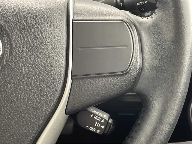 トヨタ エスクァイア Gi 千葉県 2019(令1)年 2.8万km ブラッキッシュアゲハガラスフレーク TRDグリル/レーンキープアシスト/クルーズコントロール/衝突軽減システム/コーナーセンサー前後/純正SDナビ（NSZT-Y68T）/　Bluetooth/CD/DVD/フルセグTV/バックカメラ/ビルトインETC/社外ドライブレコーダー前後/合皮レザーシート（黒）/前席シートヒーター/両側パワースライドドア/LEDヘッドライト/オートライト/オートハイビーム/純正15インチアルミホイール