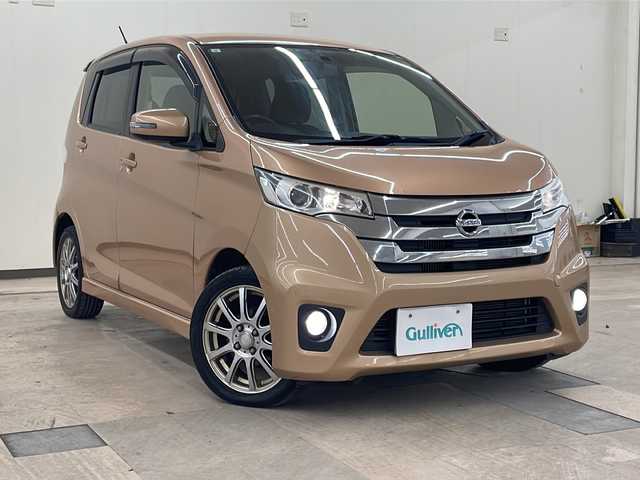 日産 デイズ ハイウェイスターG ターボ 道東・釧路十勝 2015(平27)年 10.7万km ピンクゴールドM ４WD/純正SDナビ/DVD・BT/フルセグTV/ETC/車外カメラ（バック・全周囲）/スマートキー/スペアキー（1本）/ベンチシート/保証書/取扱説明書
