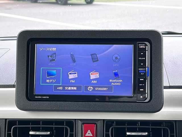 ダイハツ ムーヴ キャンバス ストライプス G 山口県 2024(令6)年 0.1万km シャイニングホワイトパール/レイクブルーメタリック 純正SDナビ　【NMZK-W67D】/・Bluetooth接続/・フルセグTV/・アラウンドビューモニター/・DVD再生機能有/スマートアシスト/・衝突軽減ブレーキ/・ふらつき警報/・車線逸脱警報/・先行車発進お知らせ機能/・標識認識機能/・アダプティブクルーズコントロール/・レーンキープコントロール/・コーナーセンサー/・オートハイビーム/シートヒーター/スマートキー/プッシュスタート/スペアキー1本/USB入力端子/両側パワースライドドア/純正14インチアルミホイール/ウィンカーミラー/ロック連動自動開閉ドアミラー/Ｄ席/Ｎ席ホットドリンクホルダー/電子パーキングブレーキ/オートブレーキホールド/スマートキー/イモビライザー/プッシュスタート/後席ＩＳＯＦＩＸシート/ＵＶカットプライバシーガラス/ＬＥＤヘッドライト/ＬＥＤフォグランプ/ＬＥＤリアコンビネーションランプ/分割可倒式リアシート/マルチインフォメーションディスプレイ/シートアンダートレー