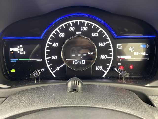 日産 ノート e－パワー X 岐阜県 2017(平29)年 4万km インペリアルアンバーP 純正SDナビ/（フルセグ/Bluetooth/SD）/全方位カメラ/デジタルインナーミラー/エマージェンシーブレーキ/LEDヘッドライト/前方ドライブレコーダー/横滑り防止/レーンキープアシスト/プッシュスタート/スマートキー/スペアキー/ETC/コーナーセンサー/ステアリングスイッチ
