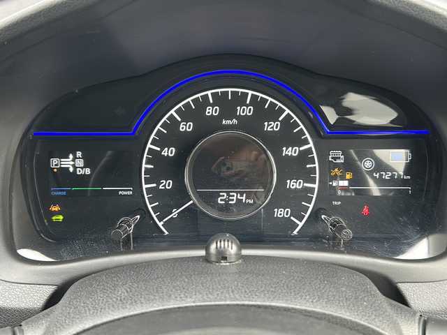 日産 ノート e－パワー メダリスト 三重県 2016(平28)年 4.8万km ブリリアントホワイトパール 純正ナビ　/全周囲カメラ　/デジタルインナーミラー　/ＥＴＣ　/コーナーセンサー　/ハーフレザーシート/レーンキープアシスト　/衝突軽減ブレーキ/革巻きステアリング　/ステアリングスイッチ　/ＬＥＤヘッドライト/オートライト　/純正フロアマット/電動格納ミラー　/禁煙車