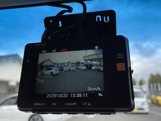 ホンダ Ｎ ＢＯＸ G SSパッケージ 愛媛県 2013(平25)年 5.2万km クリスタルブラックパール 純正メモリナビ/（AM/FM/CD/DVD/BT/USB）/ワンセグTV/バックカメラ/スマートキー/プッシュスタート/前後ドライブレコーダー/両側パワースライドドア/ETC/横滑り防止装置/ライトレベライザー/ISOFIX/ステアリングスイッチ/電格ウィンカーミラー