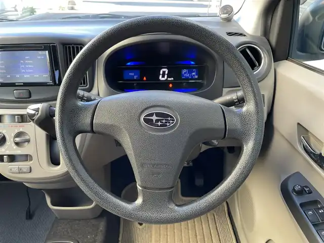 スバル プレオ プラス LA スマートアシストα 道央・札幌 2015(平27)年 4.6万km アーバンナイトブルークリスタルメタリック 登録時走行距離45/817km/ワンオーナー/　４　W　D　/社外オーディオ（CD/DVD/FM/AM/USB)/バックカメラ/アイドリングストップ/ドアバイザー/ETC/スペアキー×１/ドライブレコーダー（前方）/純正フロアマット/横滑り防止装置/盗難防止装置/衝突軽減ブレーキ/ヘッドライトレベライザー/電動格納ミラー/バニティミラー/積込冬タイヤ（純正AW/155/65/R14/23年製/溝7ｍｍ）/冬ワイパー