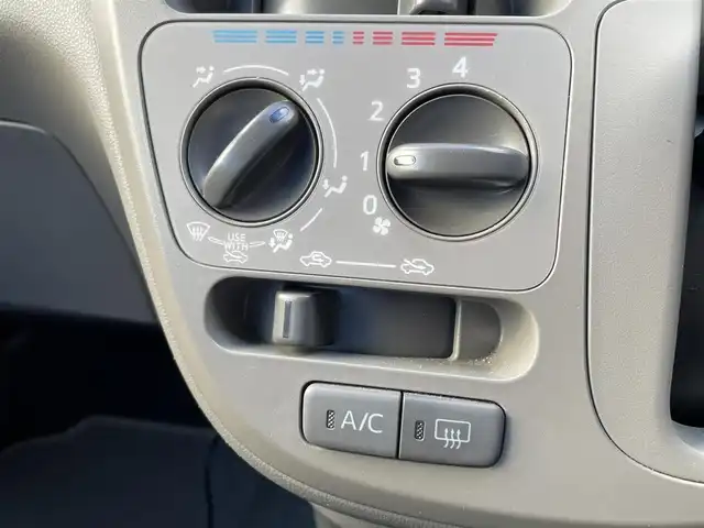 スバル プレオ プラス LA スマートアシストα 道央・札幌 2015(平27)年 4.6万km アーバンナイトブルークリスタルメタリック 登録時走行距離45/817km/ワンオーナー/　４　W　D　/社外オーディオ（CD/DVD/FM/AM/USB)/バックカメラ/アイドリングストップ/ドアバイザー/ETC/スペアキー×１/ドライブレコーダー（前方）/純正フロアマット/横滑り防止装置/盗難防止装置/衝突軽減ブレーキ/ヘッドライトレベライザー/電動格納ミラー/バニティミラー/積込冬タイヤ（純正AW/155/65/R14/23年製/溝7ｍｍ）/冬ワイパー