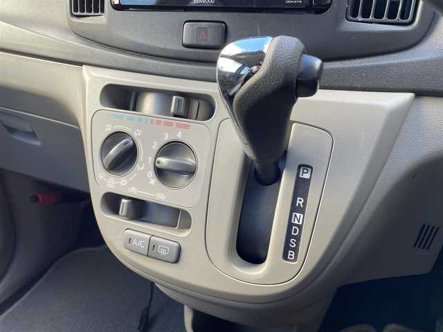 スバル プレオ プラス LA スマートアシストα 道央・札幌 2015(平27)年 4.6万km アーバンナイトブルークリスタルメタリック 登録時走行距離45817km/ワンオーナー/　４　W　D　/社外オーディオ（CD/DVD/FM/AM/USB)/バックカメラ/アイドリングストップ/ドアバイザー/ETC/スペアキー×１/ドライブレコーダー（前方）/純正フロアマット/横滑り防止装置/盗難防止装置/衝突軽減ブレーキ/ヘッドライトレベライザー/電動格納ミラー/バニティミラー/積込冬タイヤ/（純正AW/155/65/R14/23年製/溝7ｍｍ）/冬ワイパー