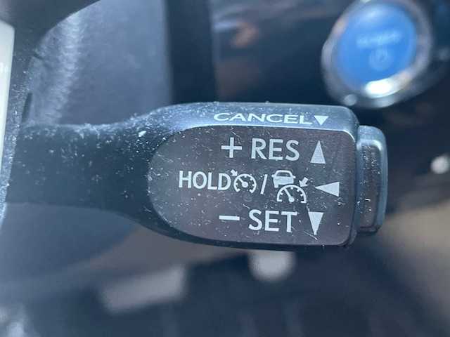 トヨタ プリウス S 宮城県 2016(平28)年 6.4万km アティチュードブラックマイカ 登録時走行距離６３３７３ｋｍ/レーダークルーズコントロール/バックカメラ/プリクラッシュセーフティ/レーンキープアシスト/横滑り防止機能/前後ドライブレコーダー/ＬＥＤヘッドライト/プッシュスタート/スマートキー/純正ナビ/・Bluetooth/・ワンセグ/・SDサーバー/・CD/DVD/ＥＴＣ/フォグランプ/純正フロアマット/オートライト