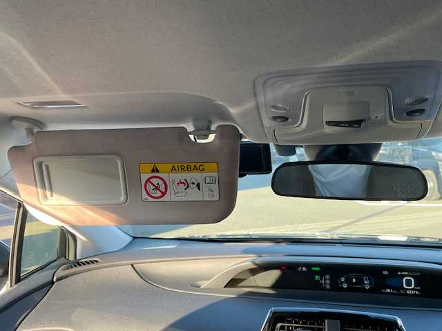 トヨタ プリウス S 宮城県 2016(平28)年 6.4万km アティチュードブラックマイカ 登録時走行距離６３３７３ｋｍ/レーダークルーズコントロール/バックカメラ/プリクラッシュセーフティ/レーンキープアシスト/横滑り防止機能/前後ドライブレコーダー/ＬＥＤヘッドライト/プッシュスタート/スマートキー/純正ナビ/・Bluetooth/・ワンセグ/・SDサーバー/・CD/DVD/ＥＴＣ/フォグランプ/純正フロアマット/オートライト