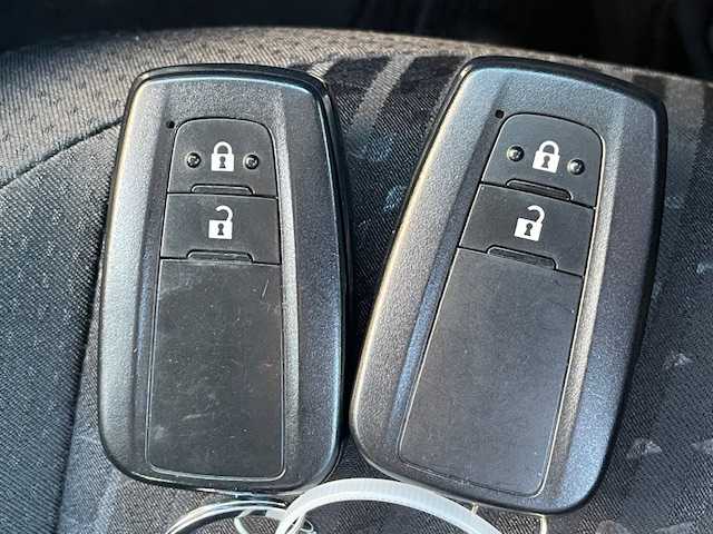 トヨタ プリウス S 宮城県 2016(平28)年 6.4万km アティチュードブラックマイカ 登録時走行距離６３３７３ｋｍ/レーダークルーズコントロール/バックカメラ/プリクラッシュセーフティ/レーンキープアシスト/横滑り防止機能/前後ドライブレコーダー/ＬＥＤヘッドライト/プッシュスタート/スマートキー/純正ナビ/・Bluetooth/・ワンセグ/・SDサーバー/・CD/DVD/ＥＴＣ/フォグランプ/純正フロアマット/オートライト