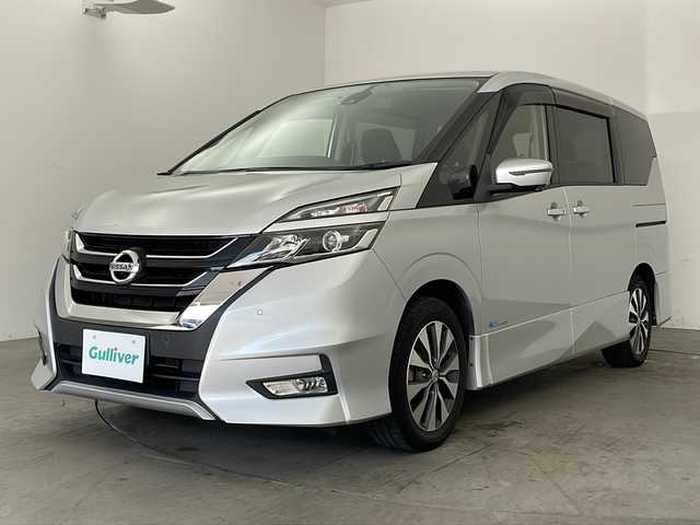 日産 セレナ ハイウェイスター Vセレクション 兵庫県 2017(平29)年 5.6万km ブリリアントシルバー ・エマージェンシーブレーキ/・車線逸脱警報/・コーナーセンサー/・標識認識機能/・純正ナビ＆TV＆BT＆DVD&CD&SD/・アラウンドビューモニター/・両側パワースライドドア/・左側ハンズフリー機能/・横滑り防止装置/・スマートキー/・プッシュスタート/・LEDライト/・フォグ/・オートライト/・前方ドライブレコーダー/・ETC/・スペアキー/・純正16インチアルミホイール/・純正フロアマット