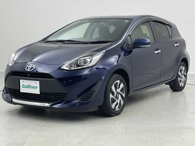 トヨタ アクア S スタイルブラック 茨城県 2020(令2)年 2.8万km ダークブルーマイカ 純正ナビ　フルセグTV　Bluetooth　全方位カメラ　衝突軽減ブレーキ　レーンキープアシスト　オートハイビーム　LEDヘッドランプ　コーナーセンサー　シートヒーター　スマートキー　ETC