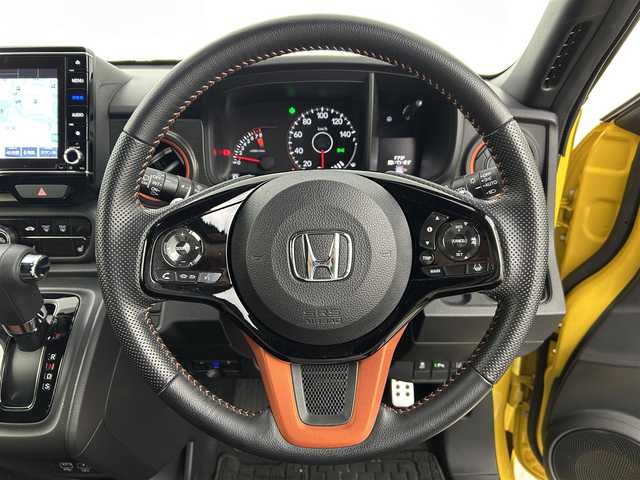 ホンダ Ｎ ＯＮＥ RS 東京都 2021(令3)年 0.5万km プレミアムイエローパールⅡ ワンオーナー　/純正８型ナビ（フルセグＴＶ）　/バックカメラ　/前後ドライブレコーダー　/ＥＴＣ　/ＡＣＣ　/コーナーセンサー　/衝突被害軽減ブレーキ　/レーンキープ　/パドルシフト　/シートヒーター　/純正１５インチＡＷ
