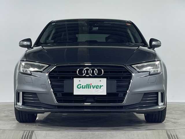 アウディ Ａ３ SB 1．4 TFSI スポーツ 福岡県 2018(平30)年 4.4万km グレー ワンオーナー/純正HDDナビ/・CD/DVD/BT/フルセグTV/・バックモニター/アウディプレセンス/革シート/・シートヒーター(D/N)/・パワーシート(D/N)/前方ドライブレコーダー/レーダー探知機/ETC/コーナーセンサー/オートブレーキホールド/LEDヘッドライト/・オートライト/・フォグランプ/アイドリングストップ/プッシュスタート/スペアキー