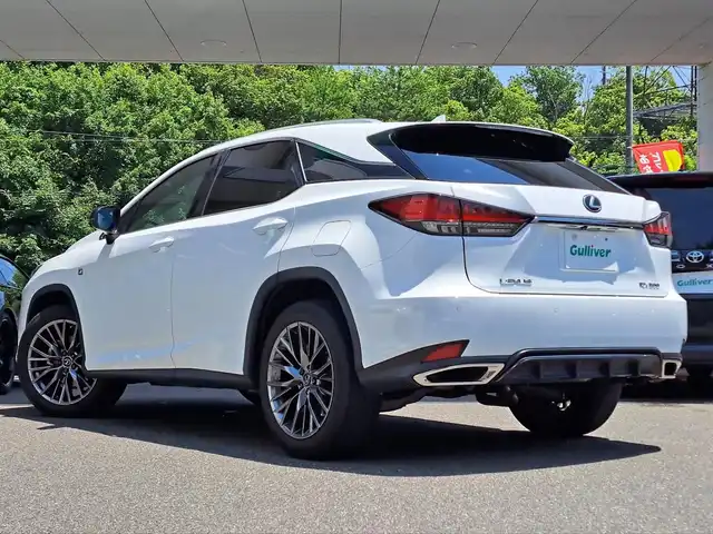 レクサス ＲＸ 300 Fスポーツ 大阪府 2021(令3)年 3.5万km ホワイトノーヴァガラスフレーク /禁煙ワンオーナー//サンルーフ//ルーフレール//純正メーカーナビ/・SD/Bluetooth/CD/USB/AUX/フルTV//バックカメラ・全方位カメラ//前後ドラレコ【TZ-D205W】//コーナーセンサー//前後USB充電//パワーバックドア//純正20AW//前席シートヒーター/エアーシート//後席シートヒーター//前席パワーシートD席メモリ付き//ヘッドアップディスプレー//オートハイビーム//ステアリングヒーター//純正20AW//ビルトインETC2.0//衝突軽減ブレーキ//レーダークルーズコントロール//レーンキープアシスト//ブラインドスポットモニター//AC100コンセント