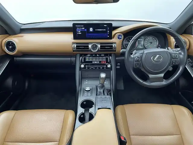 レクサス ＩＳ 300h バージョンL 福井県 2021(令3)年 5.4万km レッドマイカクリスタルシャイン サンルーフ/純正ナビゲーション/【AM/FM/CD/Bluetooth/フルセグTV】/全方位カメラ/ビルトインETC/レーダークルーズコントロール/電子パーキングブレーキ/ブレーキホールド/パワーシート（運転席/助手席）/シートヒーター（運転席/助手席）/オートライト/オートマチックハイビーム/LEDヘッドライド/プッシュスタート/スマートキー/スペアキー/カードキー/パドルシフト/取扱説明書